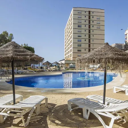 Ξενοδοχείο με διαμερίσματα First Flatotel International 3*