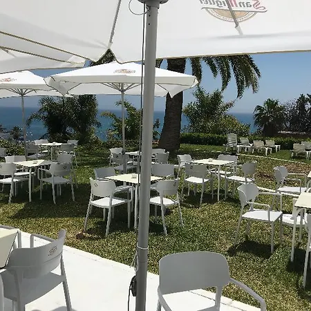 Ξενοδοχείο με διαμερίσματα First Flatotel International Benalmádena